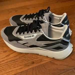 Reebok classics w updated midsole